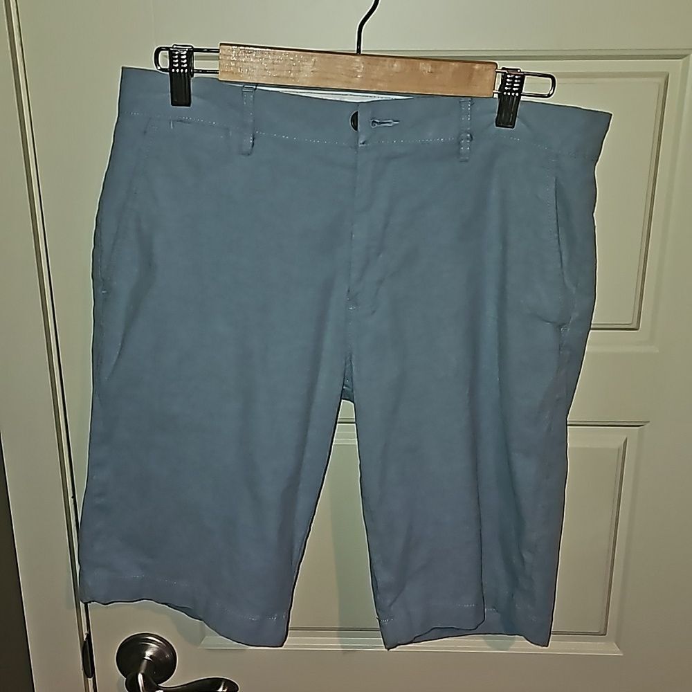 GOODTHREADS MEN'S SHORTS SIZE 31. 10.5" INSEAM
